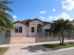 15438 SW 23rd Ln, Miami, FL 33185