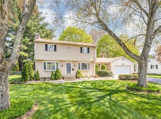360 Diane Dr, South Windsor, CT 06074