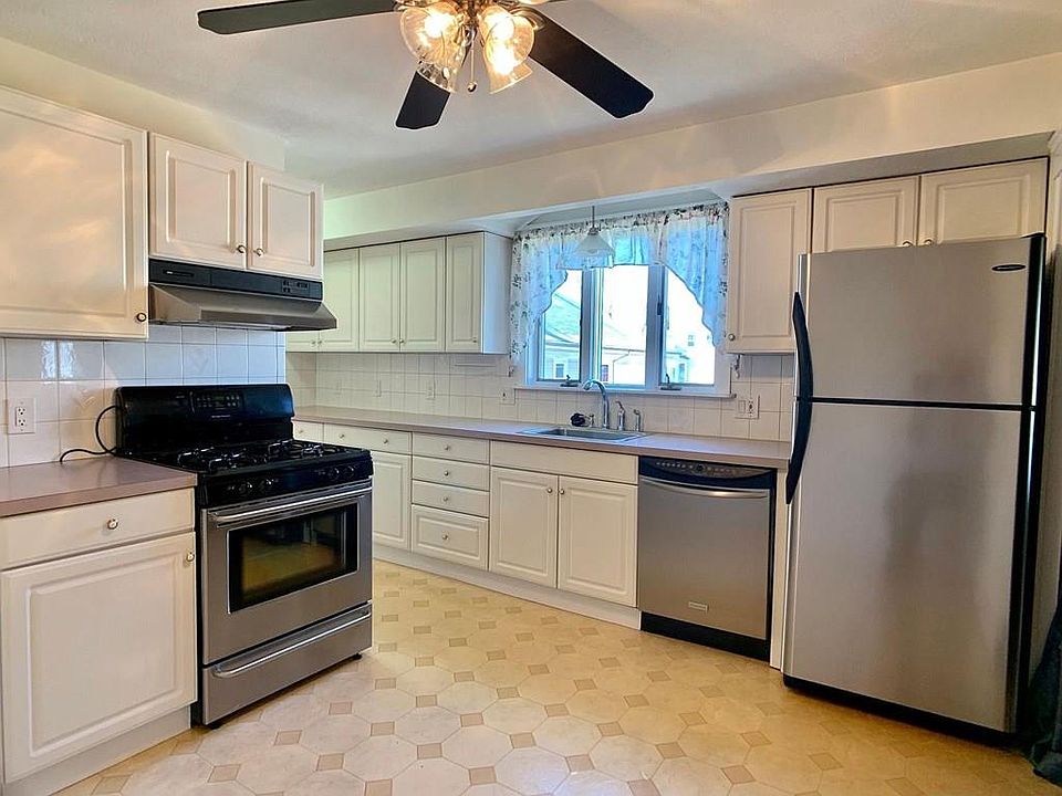 1st image of 29 Bradbury Ave #2