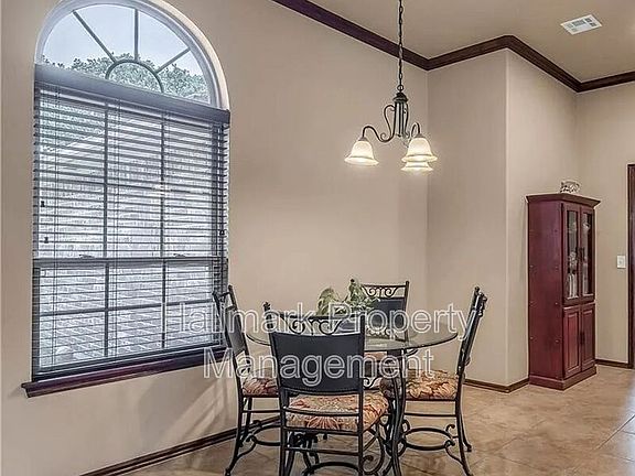 4th image of 21244 SE 103rd St