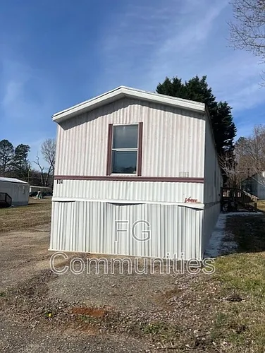 104 Mike Rd Photo 1