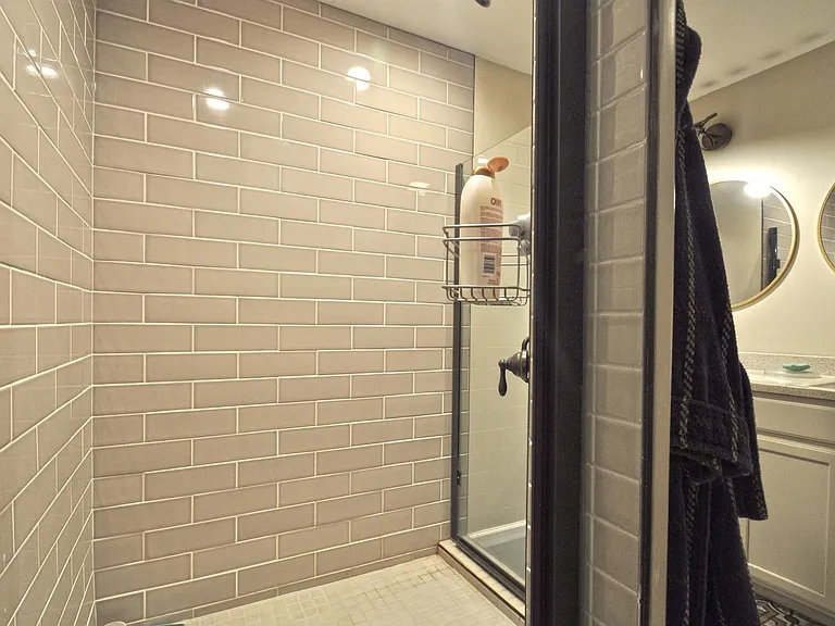 6021 Cottage Cir — Photo 23