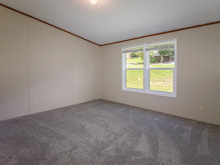 60 Brooklane Dr — Photo 13