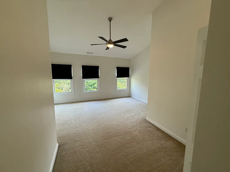 324 Mulberry St — Photo 34