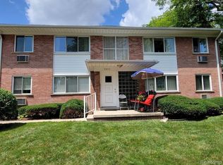 3400 Elizabeth Dr #6, Trenton, MI 48183