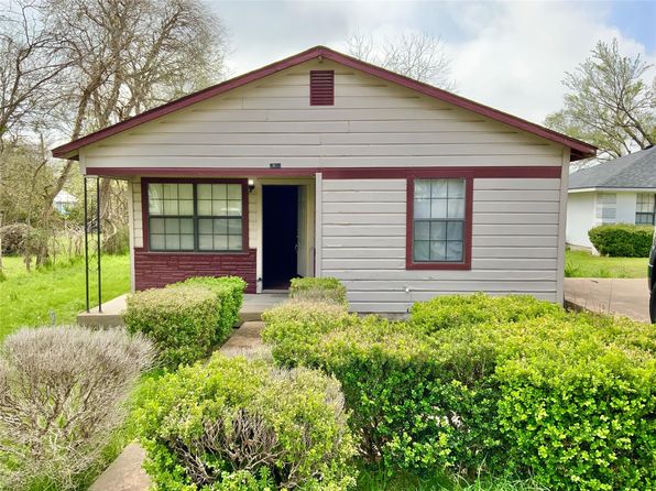 1113 W 3rd St, Taylor, TX 76574