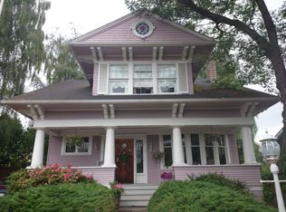 1935 41st Ave SW, Seattle, WA 98116