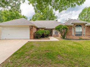 2811 Essex Pl, Springdale, AR 72762