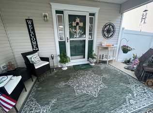 5 Coventry Ter, Columbus, NJ 08022