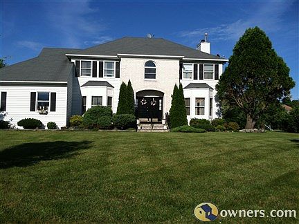 Home on 3/4 Acra