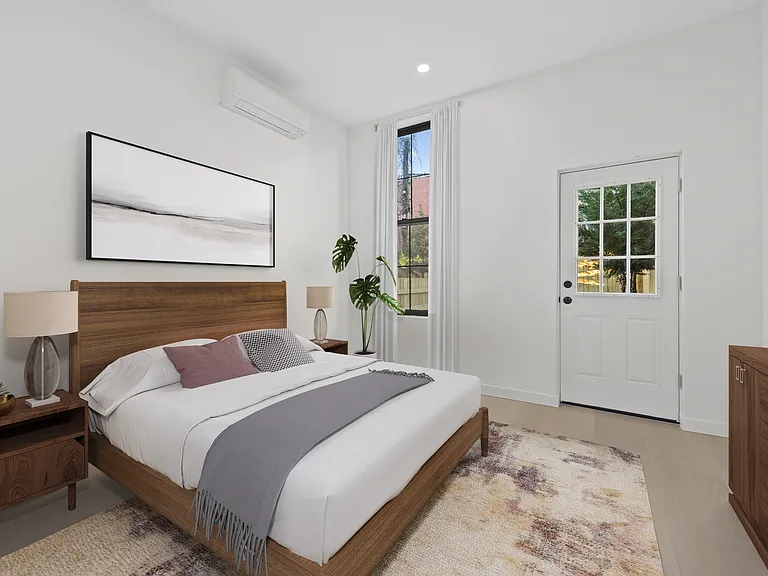 149 Ainslie St #1L — Photo 5