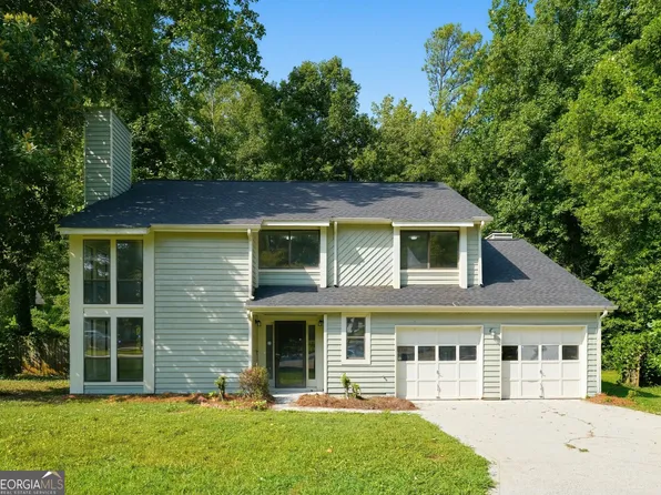 5369 Kelleys Creek Dr, Stone Mountain, GA 30088