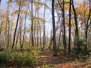 1 Lake Dr, Gresham, WI 54128