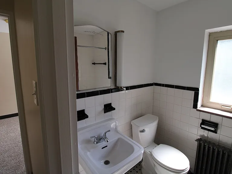 219 Lincoln Ave — Photo 14