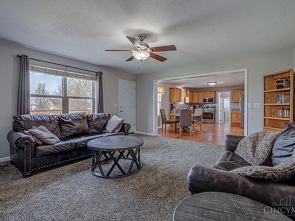 2nd image of 1399 Treaty Ct