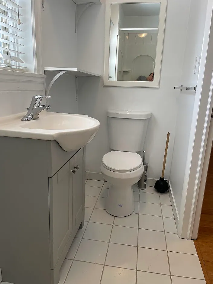 Studio, $1,400 — Photo 4