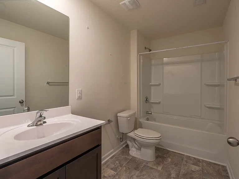 2915 Southbridge Rd — Photo 13