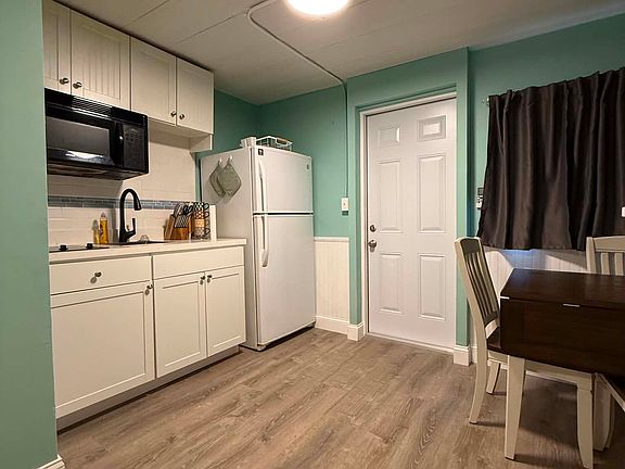 4th image of 5631 SW 38th Ct