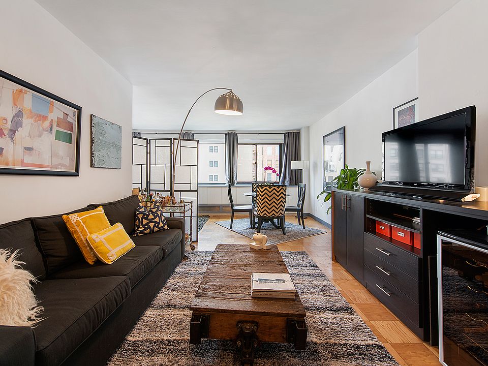 1st image of 16 W 16th St #11