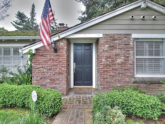 3rd image of 1084 Laurie Ave