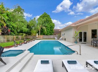 13645 Folkestone Ct, Wellington, FL 33414
