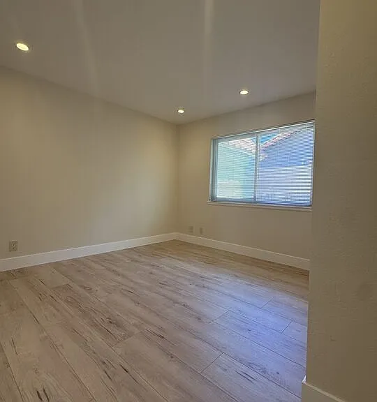6324 Aquarius Ave — Photo 11
