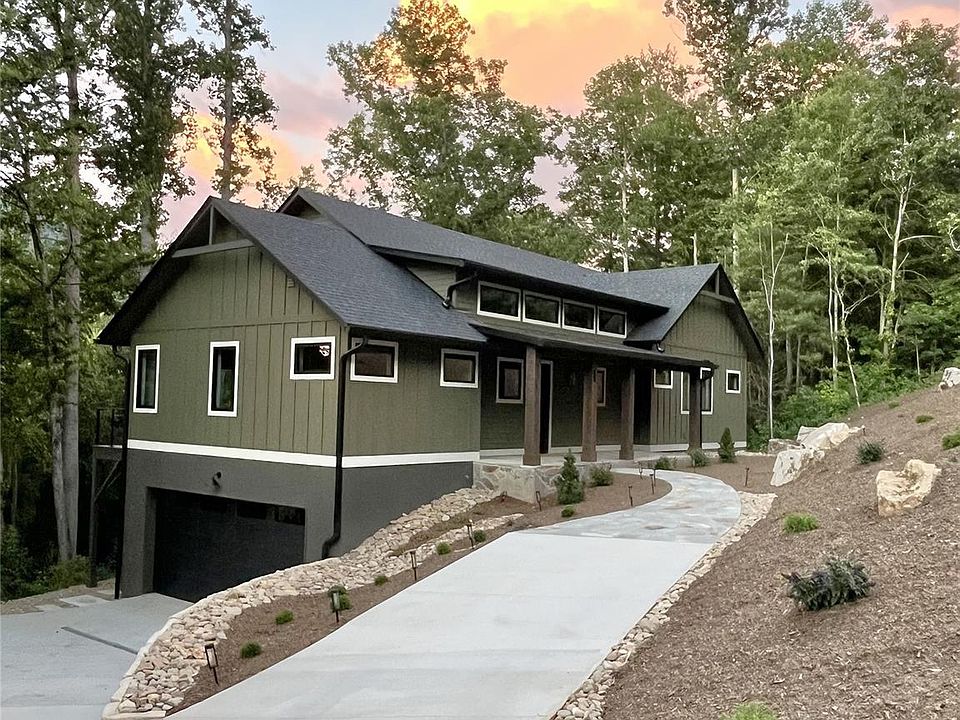 1st image of 93 Village Pointe Ln