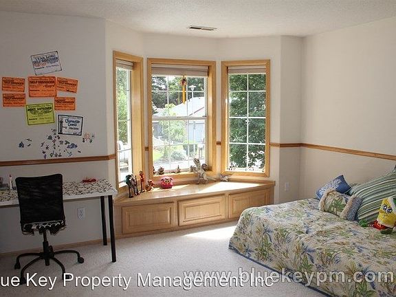 4th image of 11506 NE 2nd Ave