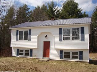 39 Daniel St, Gorham, ME 04038