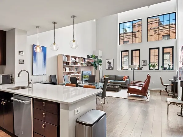 1255 Adams St Unit Wm102, Dorchester Center, MA 02124