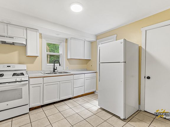 3rd image of 5207 W Orchard Dr