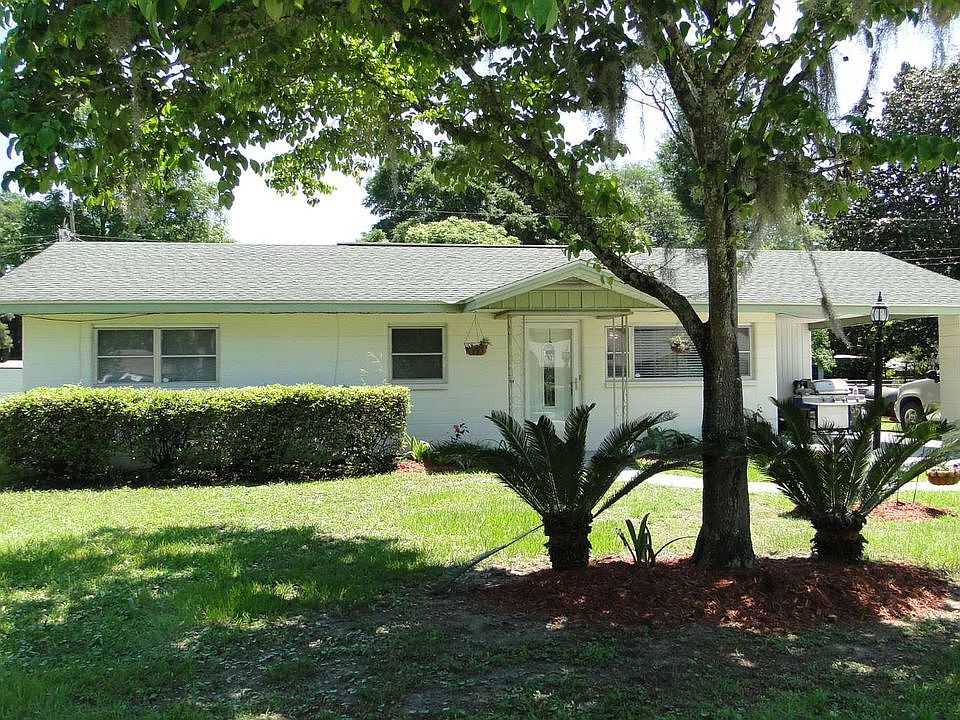 1st image of 285 SE Golf Club Ave