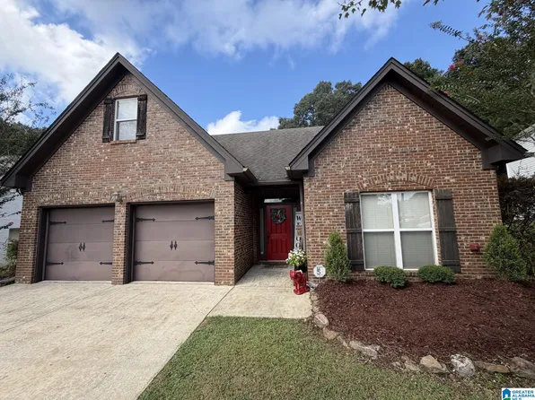 932 Valley Cir, Leeds, AL 35094