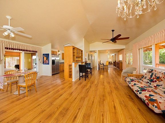 4th image of 923 Kukuau St
