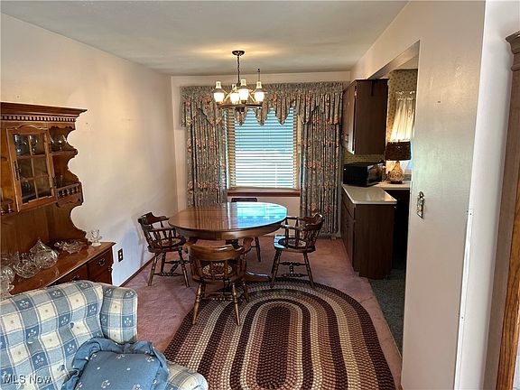 3rd image of 4723 Sunny Ln