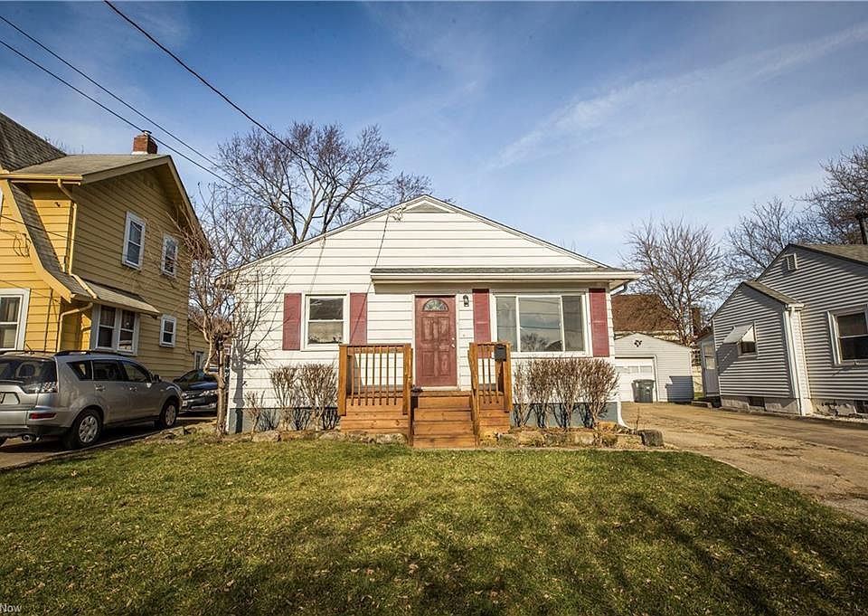 1st image of 549 Leslie Ave