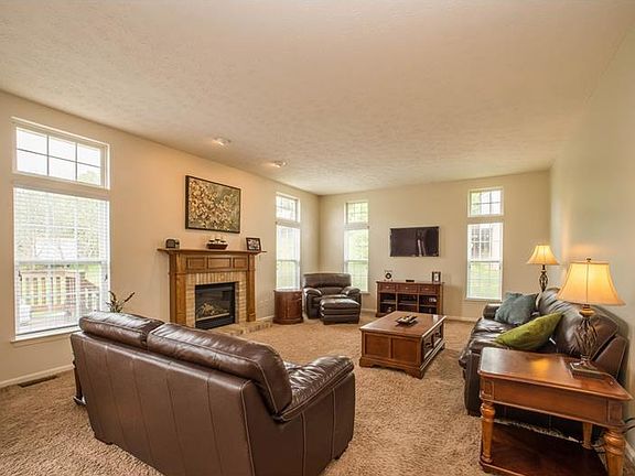 3rd image of 7058 Highland Creek Dr