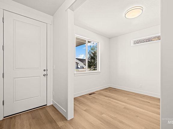 3rd image of 532 Hidden Mill Ct