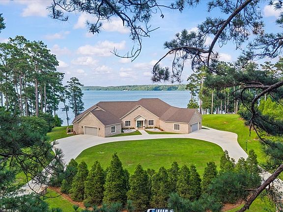 4th image of 208 Merion Dr