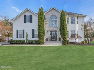 44 Woodview Dr, Howell, NJ 07731