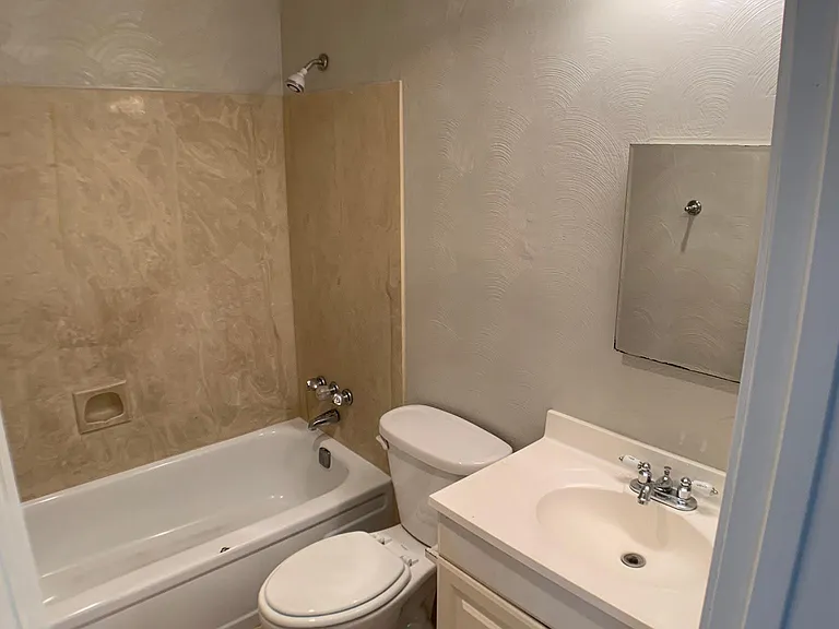 2658 Tifton Ave — Photo 11