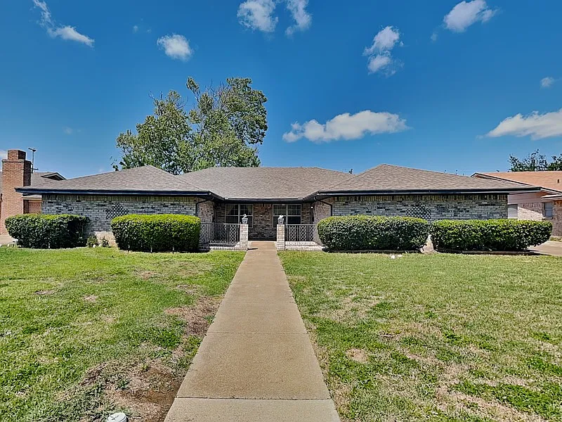 6220 Wheaton Dr