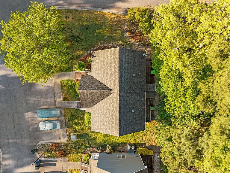 1601 Oakland Hills Way — Photo 9