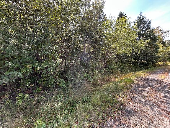 2nd image of M38/L33 Grandview Avenue