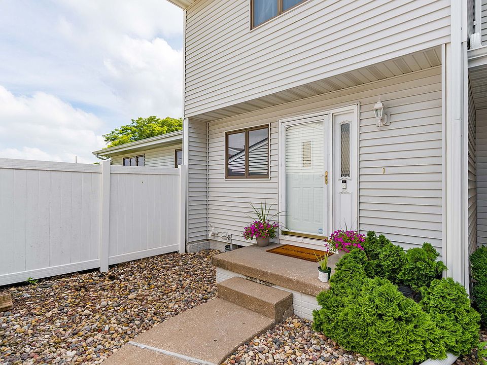1st image of 3056 Willowwood Dr
