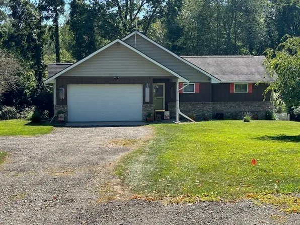 36377 92nd Ave, Lawton, MI 49065