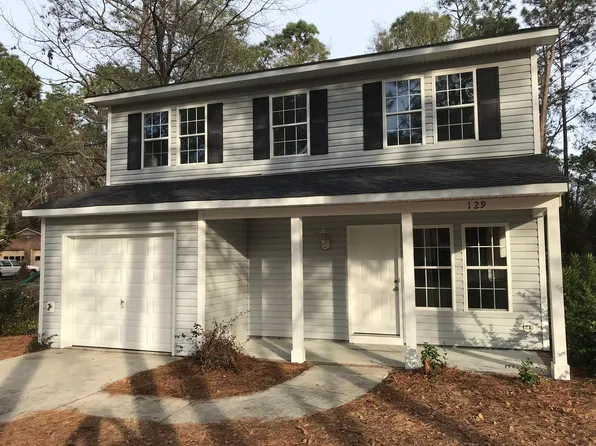 129 Charter Dr, Wilmington, NC 28403