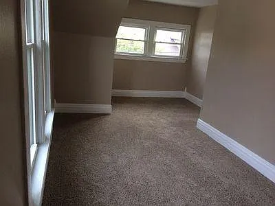 3 bed, 1360 sqft, $1,000 — Photo 4