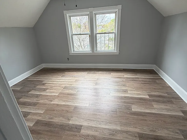 50 Franklin Ave #3 — Photo 12