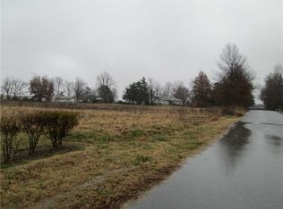 W Laura St, Rogers, AR 72758